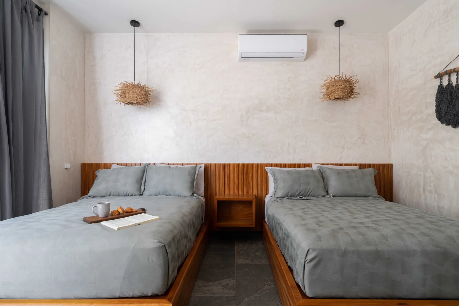 Bedroom with two beds at Villas Twelve #4